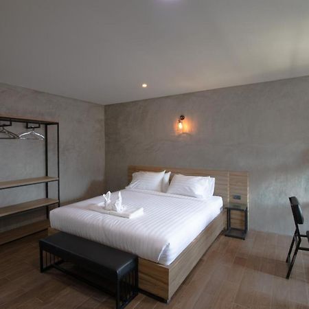 Rabbit Hotel Phimai Екстериор снимка