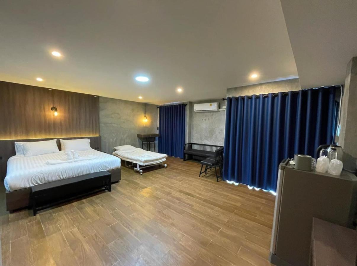 Rabbit Hotel Phimai Екстериор снимка