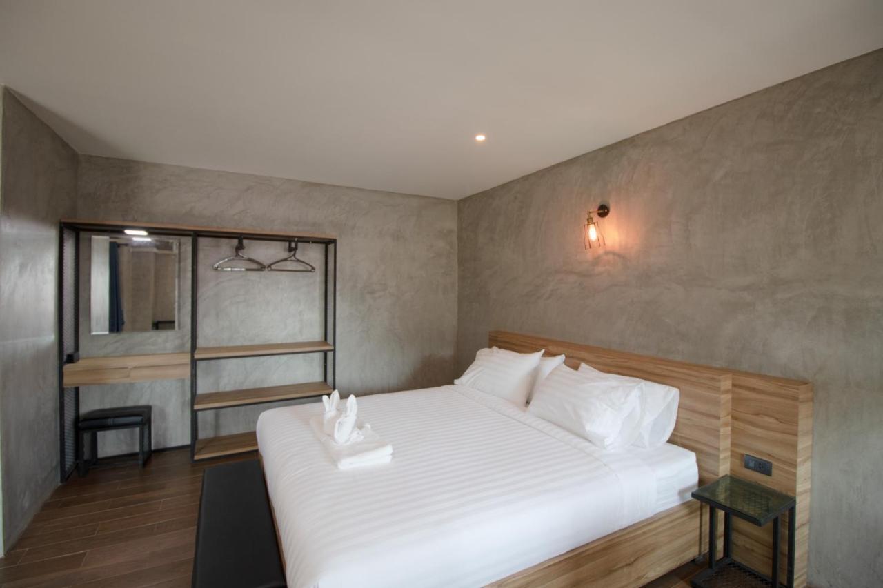 Rabbit Hotel Phimai Екстериор снимка