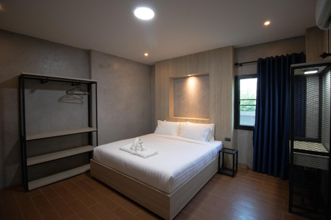 Rabbit Hotel Phimai Екстериор снимка