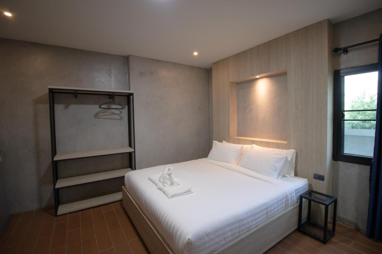 Rabbit Hotel Phimai Екстериор снимка
