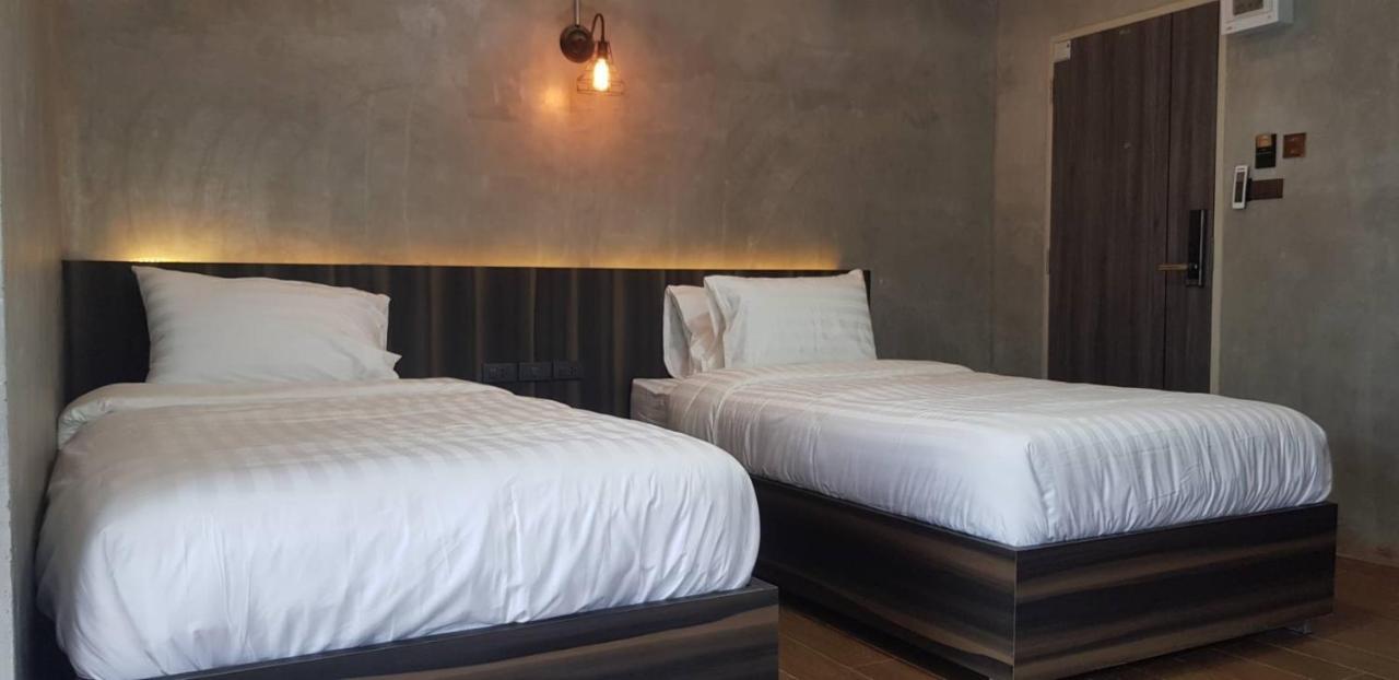 Rabbit Hotel Phimai Екстериор снимка