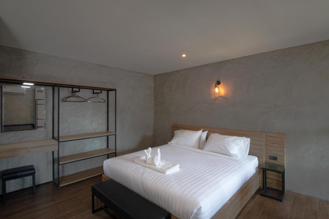 Rabbit Hotel Phimai Екстериор снимка