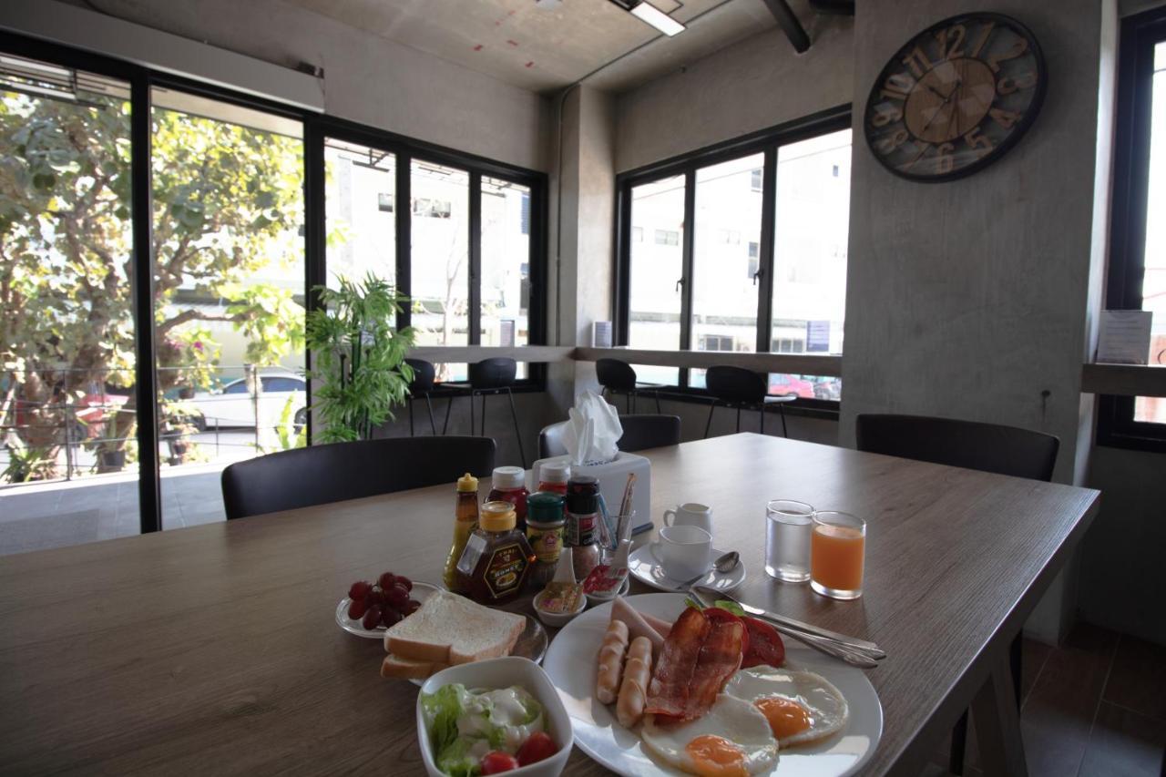 Rabbit Hotel Phimai Екстериор снимка