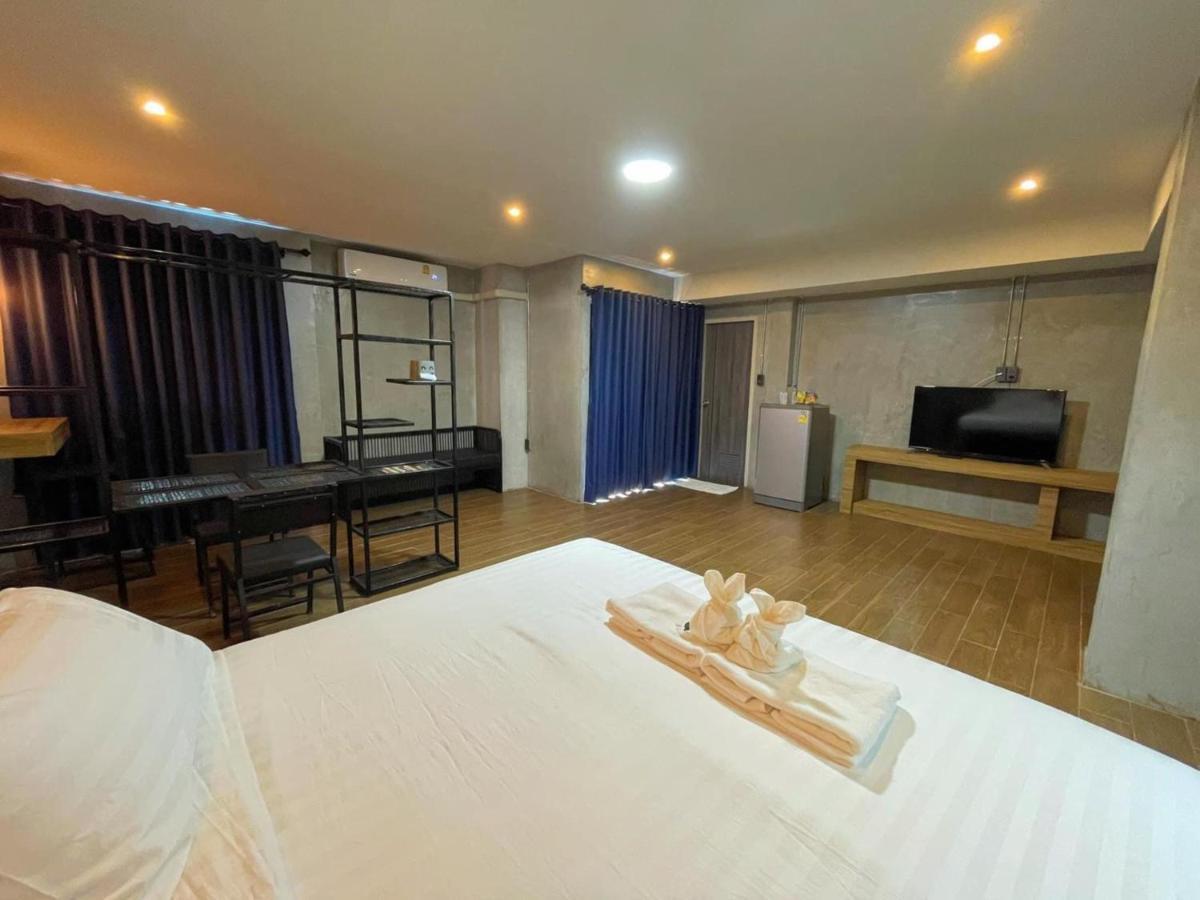 Rabbit Hotel Phimai Екстериор снимка