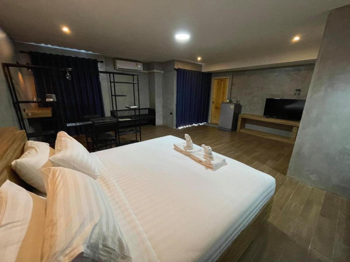 Rabbit Hotel Phimai Екстериор снимка