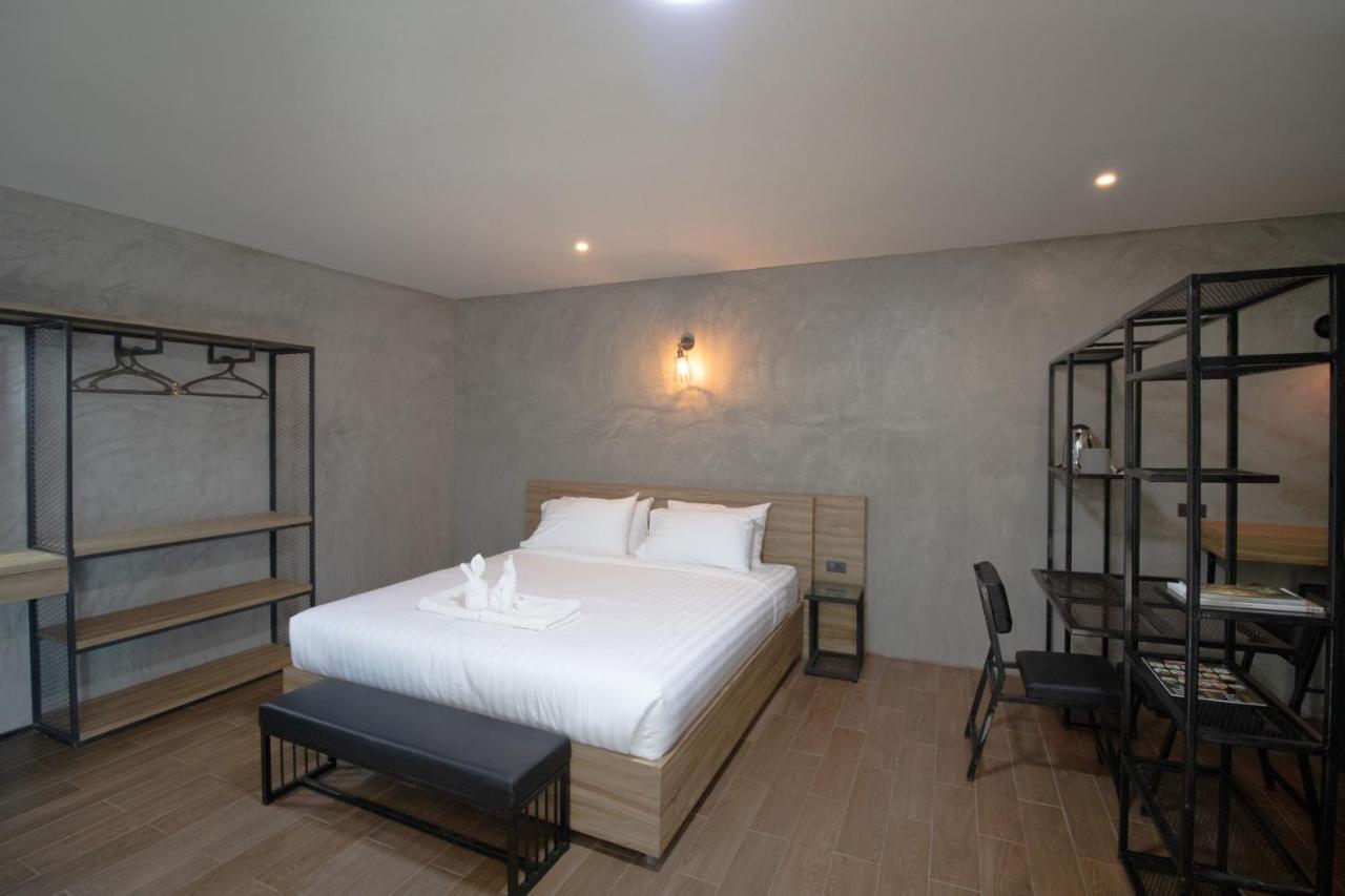 Rabbit Hotel Phimai Екстериор снимка